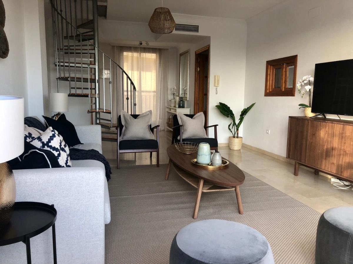 Luxurious Duplex Penthouse With Golf And Sea Views Lägenhet Benalmádena Exteriör bild