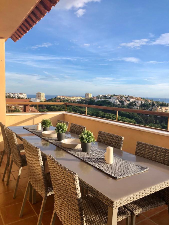 Luxurious Duplex Penthouse With Golf And Sea Views Lägenhet Benalmádena Exteriör bild